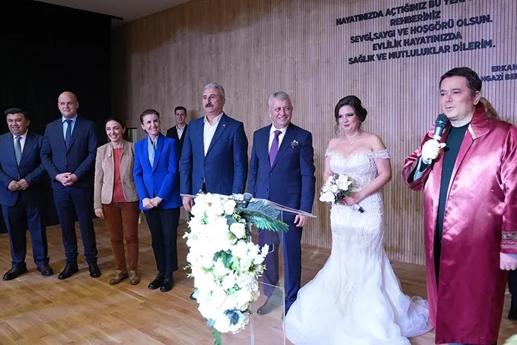 MUTLULUĞA EVET DEDİLER
