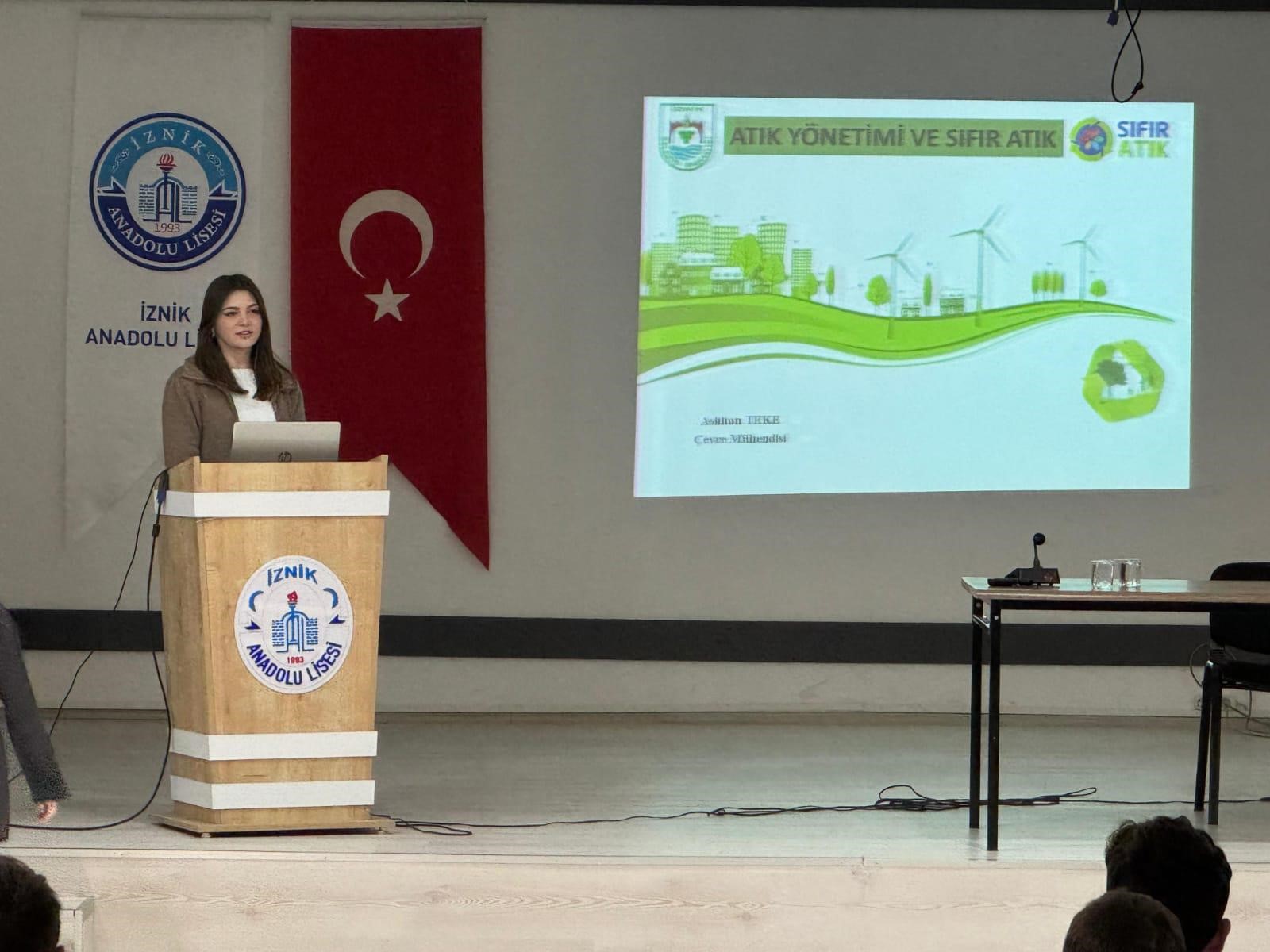 İZNİK'TE ÇEVRE SEMİNERİ YAPILDI