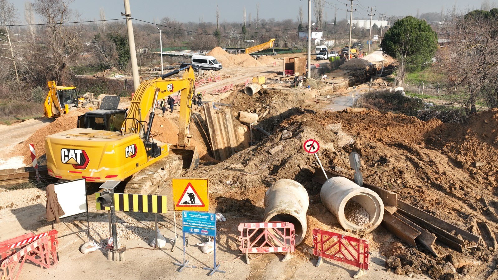 ÇINARCIK BARAJI'NDAKİ ÇALIŞMALAR HIZ KAZANDI