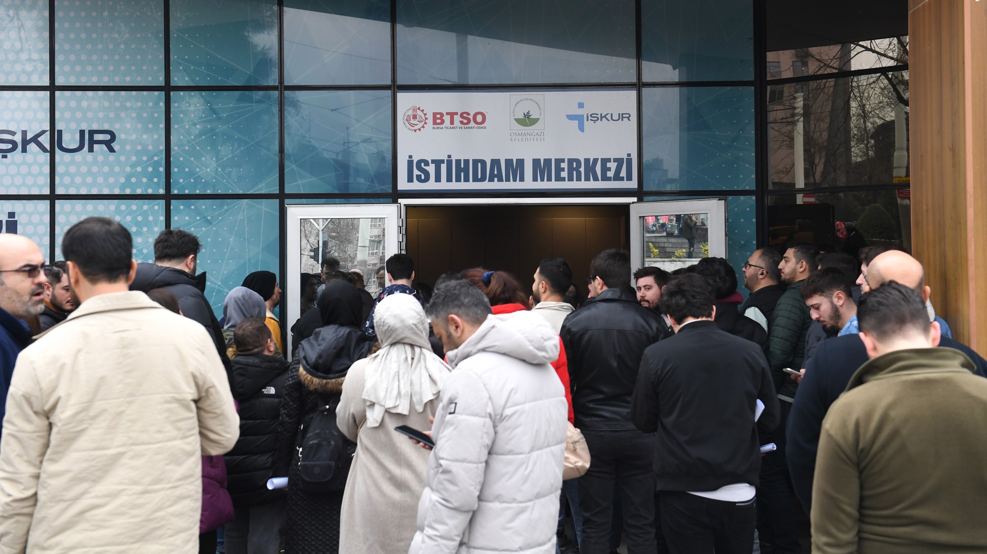 OSMANGAZİ BELEDİYESİ'NDEN İSTİHDAMA KATKI