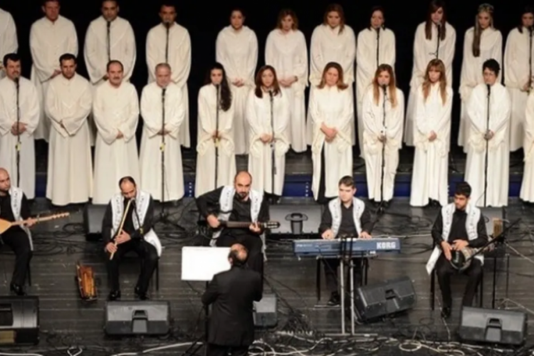 Bursa'da Antakya Medeniyetler Korosu konser verdi
