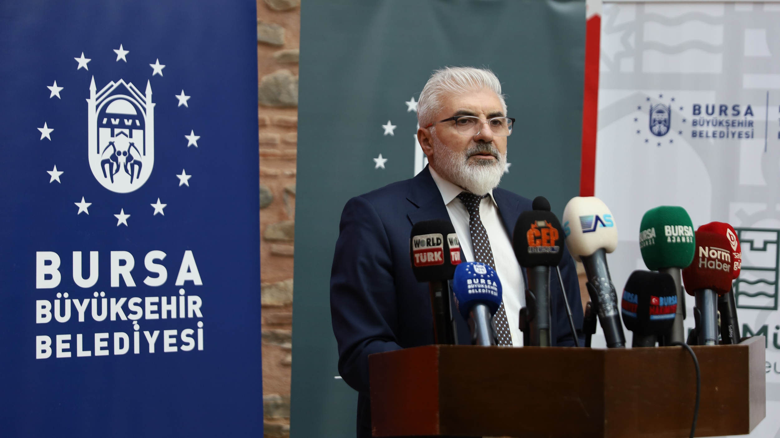 Sultan II. Murad, vefatının 574. yılında anıldı