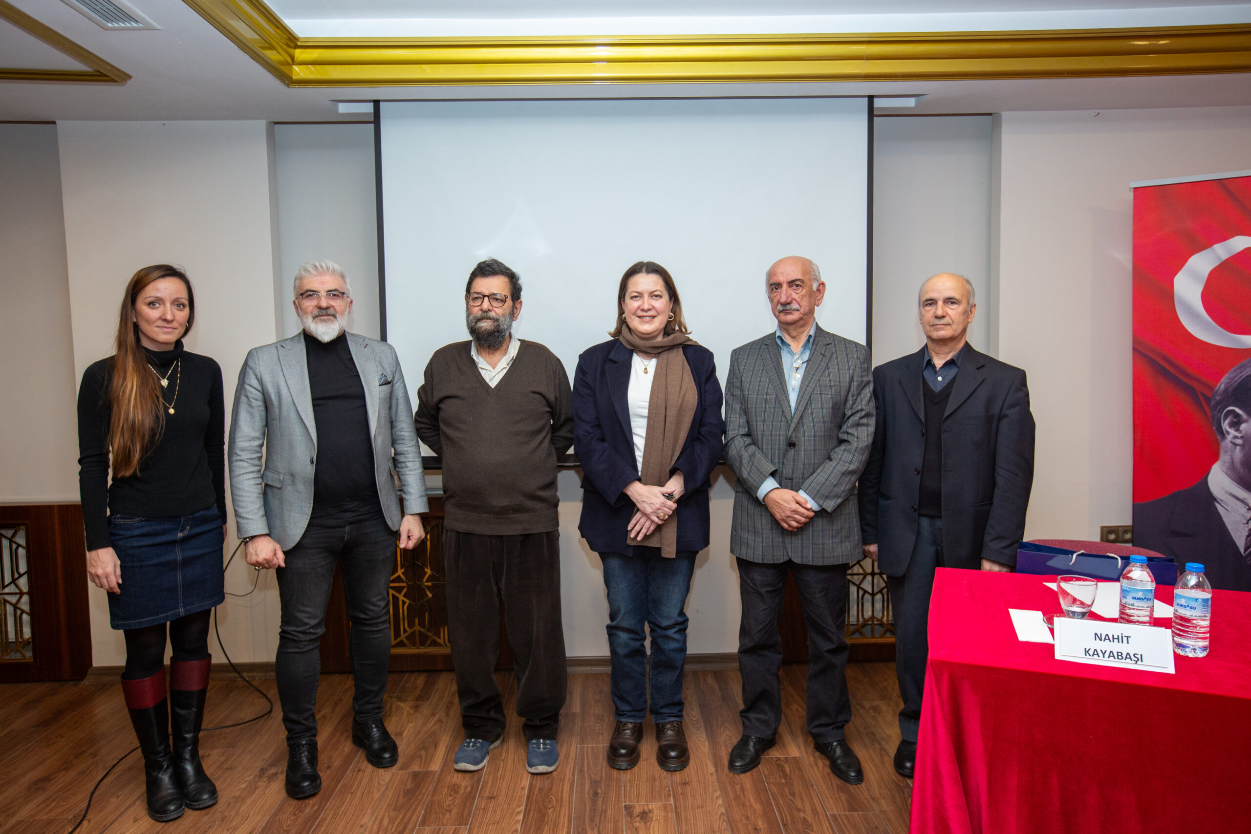 Usta yazarlar Nâzım'ı yazma serüvenlerini anlattı