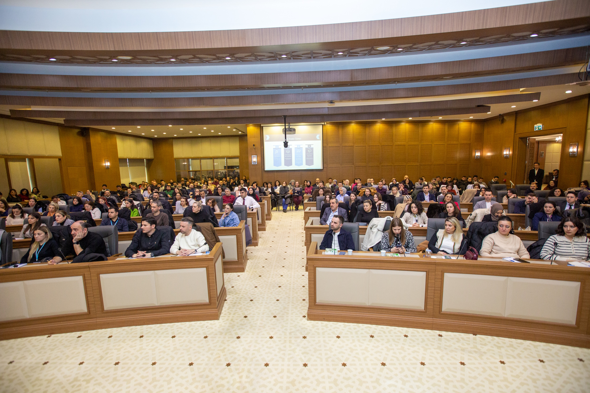 Büyükşehir’den ‘Veri analizi ve raporlama eğitimi’