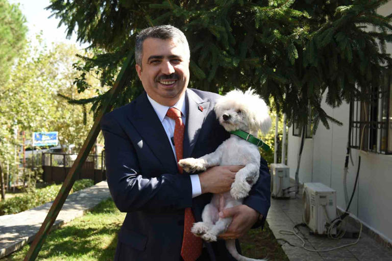 Sahiplenilen hayvanın 1 yıllık muayenesi Yıldırım Belediyesi’nden