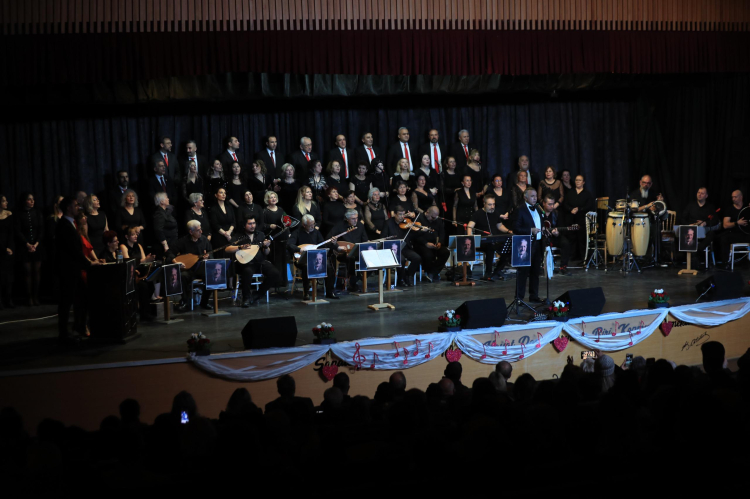 Gemlik’te Mahzuni Şerif Türkülerle Anıldı