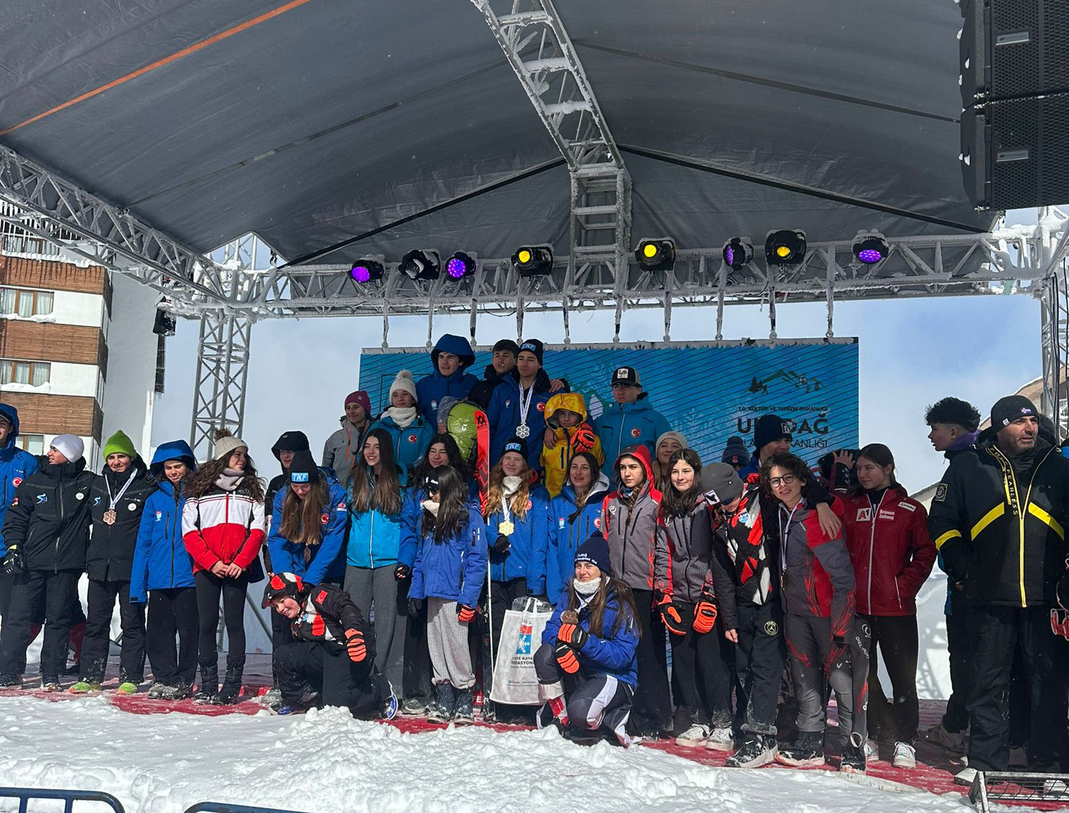 Uluslararası Uludağ FIS Çocuk Kupası’nda Madalya Heyecanı