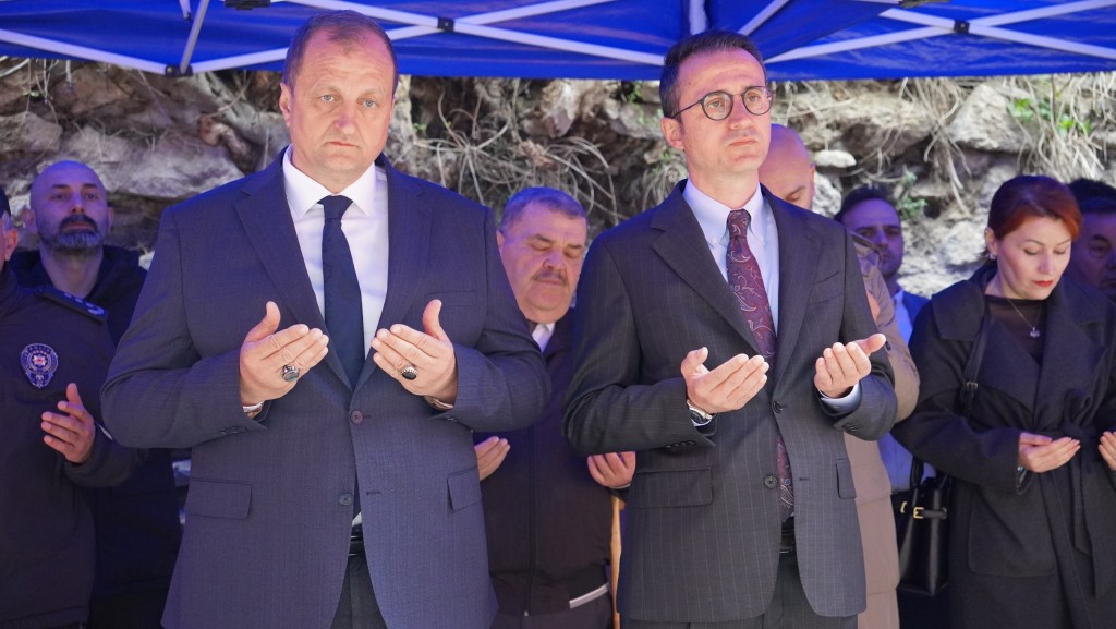 ÇANAKKALE ŞEHİTLERİ 110. YILDA AYNI RUHLA İZNİK’TE ANILDI