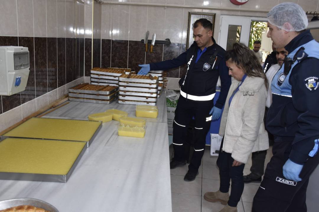 Karacabey Belediyesi bayram öncesi gıda denetimlerini sıklaştırdı