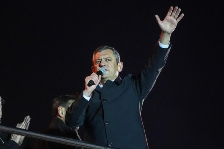 Özgür Özel'den bakanlara yanıt!