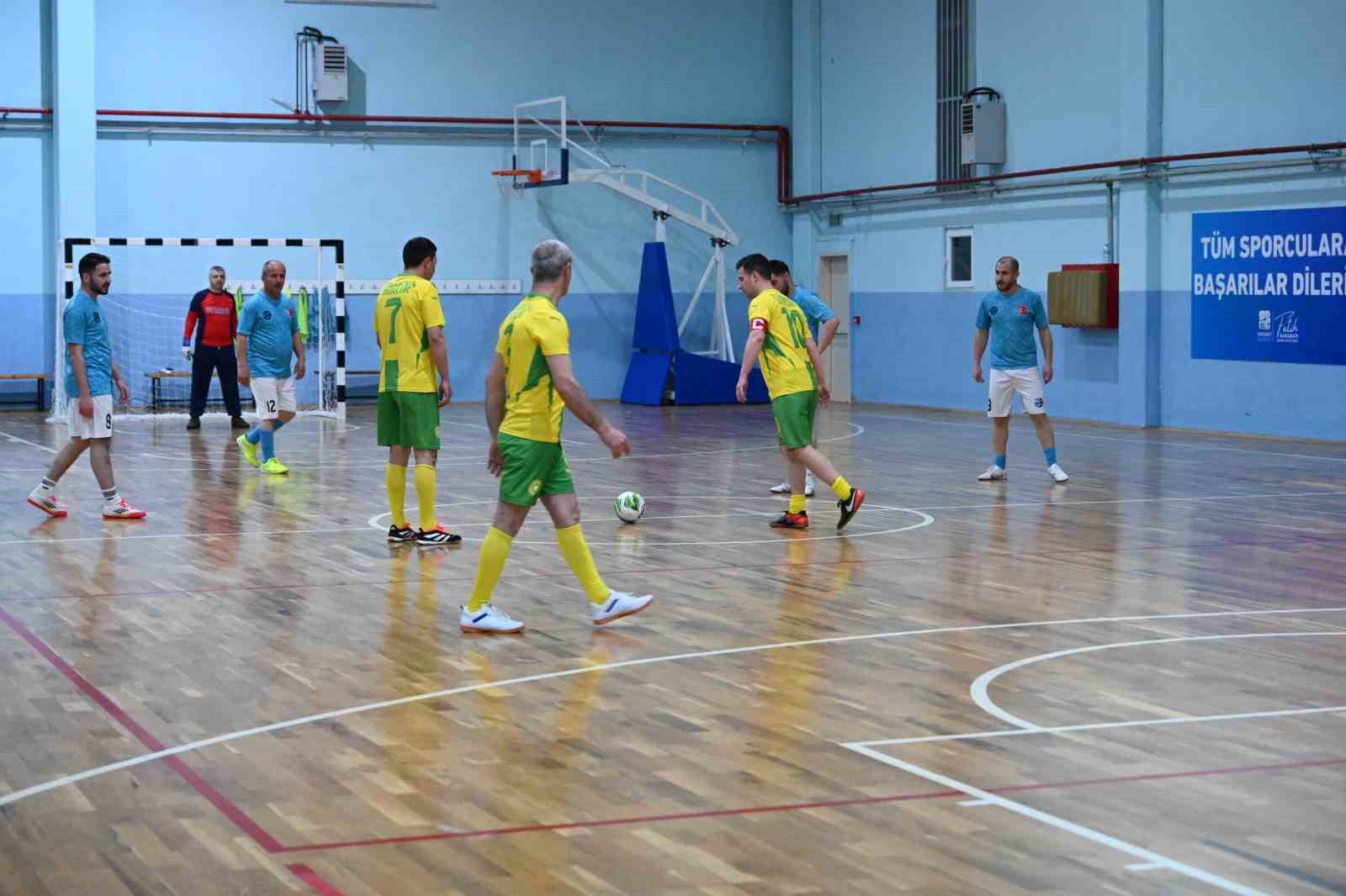Karacabey Belediyesi’nin Futsal Turnuvası’nda heyecan sona erdi