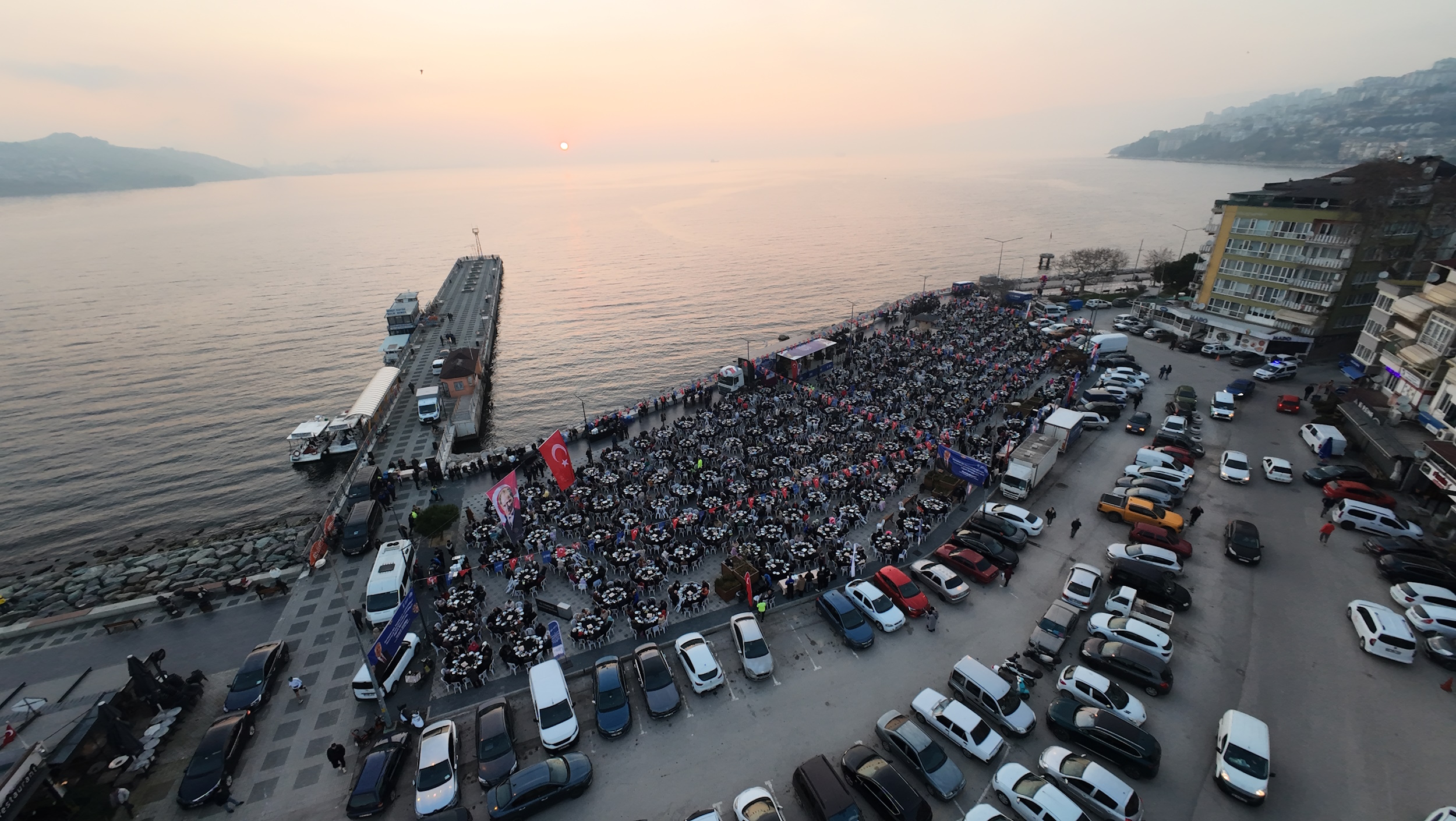 Büyükşehir’den Gemlik’te 3000 kişilik iftar sofrası