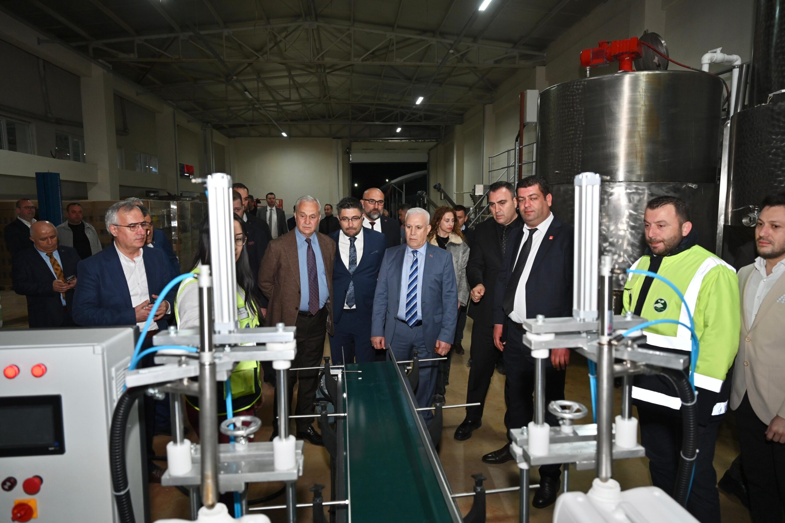 Büyükşehir’den çiftçiye bir destek daha… Sıvı gübre tesisi gün sayıyor