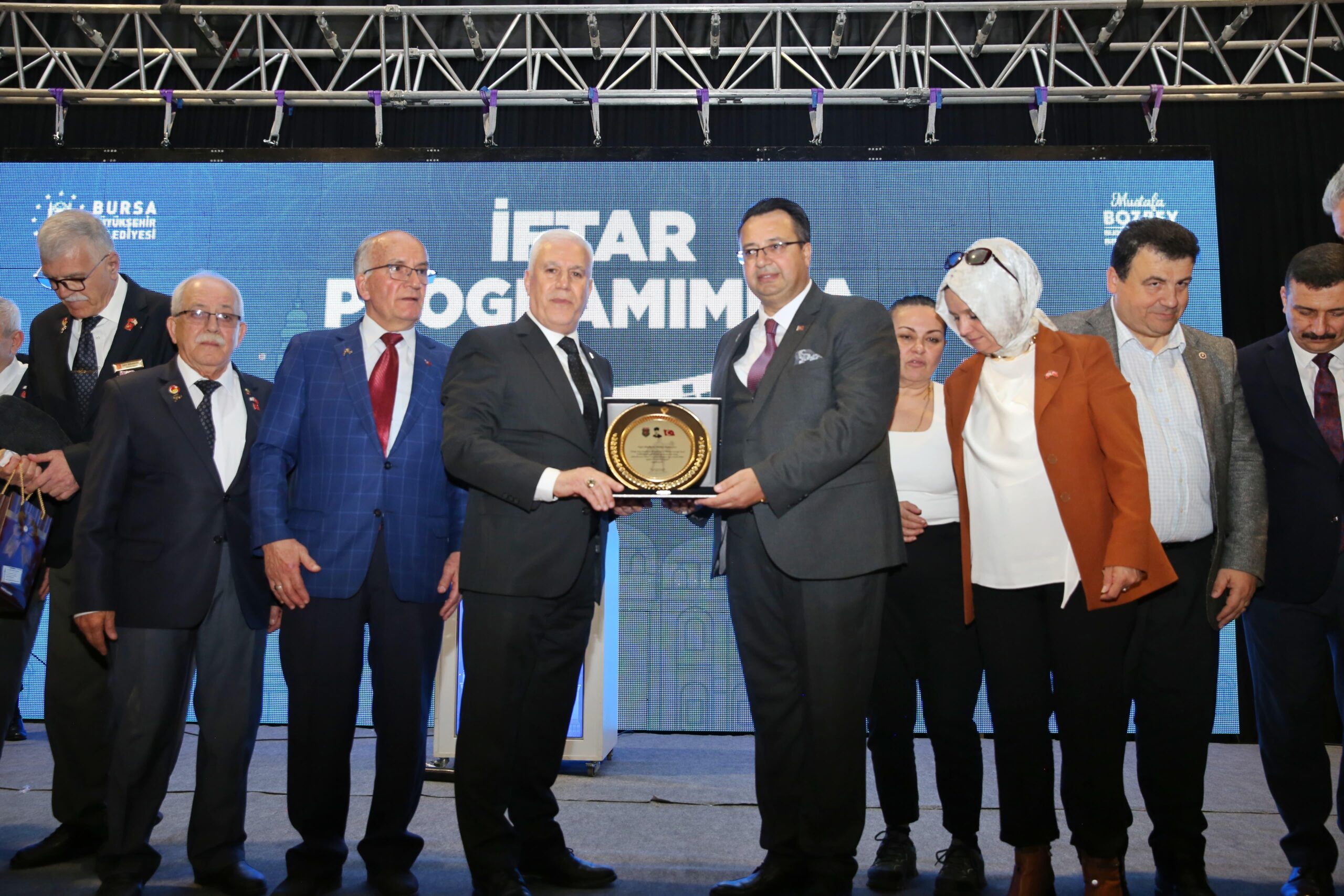 Başkan Bozbey, “Şehit ailelerinin ve gazilerin her zaman yanındayız”