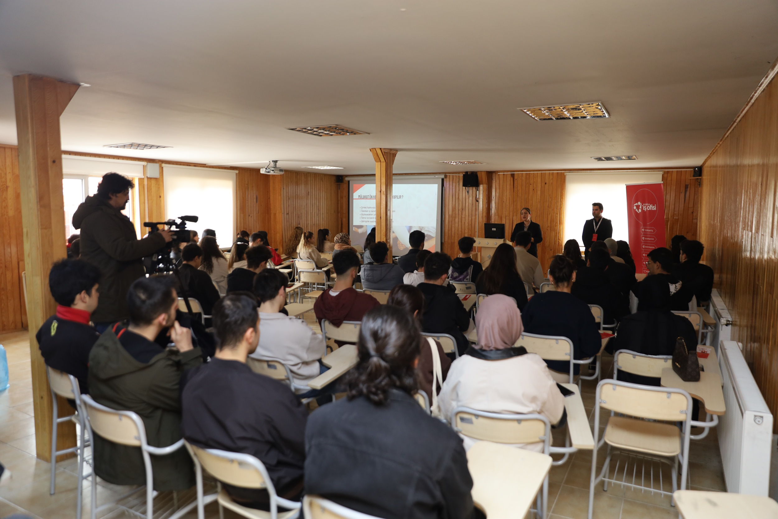 Büyükşehir’den öğrencilere kişisel gelişim semineri