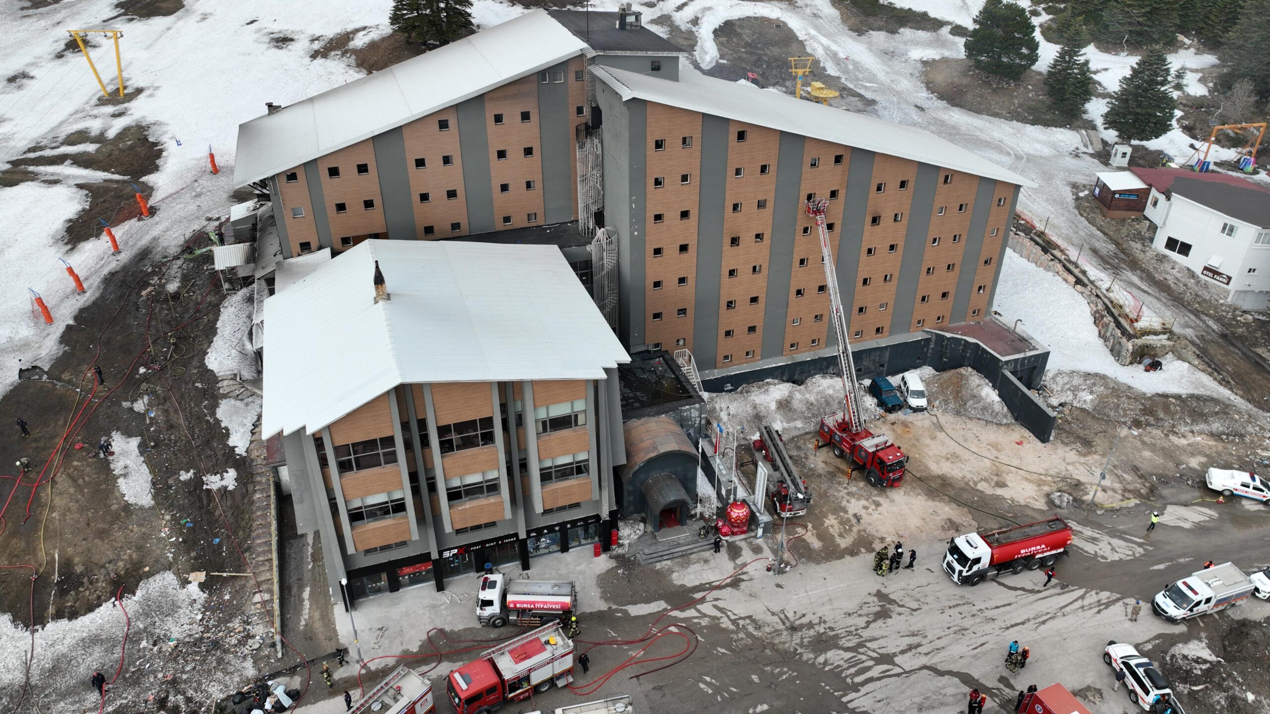 Başkan Bozbey: Uludağ’da yanan oteli denetledik, raporu yetkililere ilettik