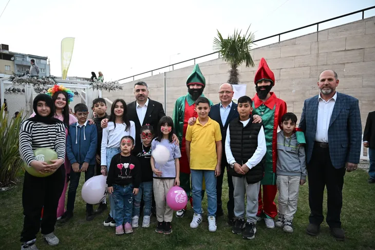 Bursa Yıldırım'da yetim çocuklar iftar sofrasında buluştu