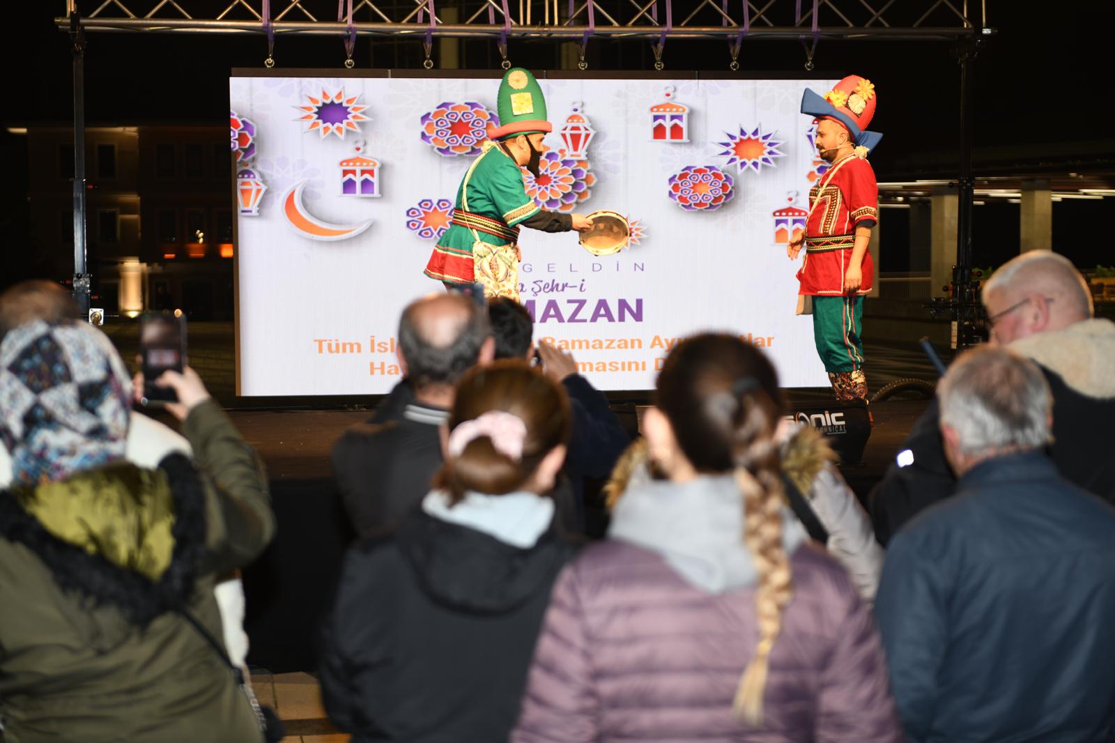 Osmangazi’nin İftar Sofraları Dolup Taşıyor