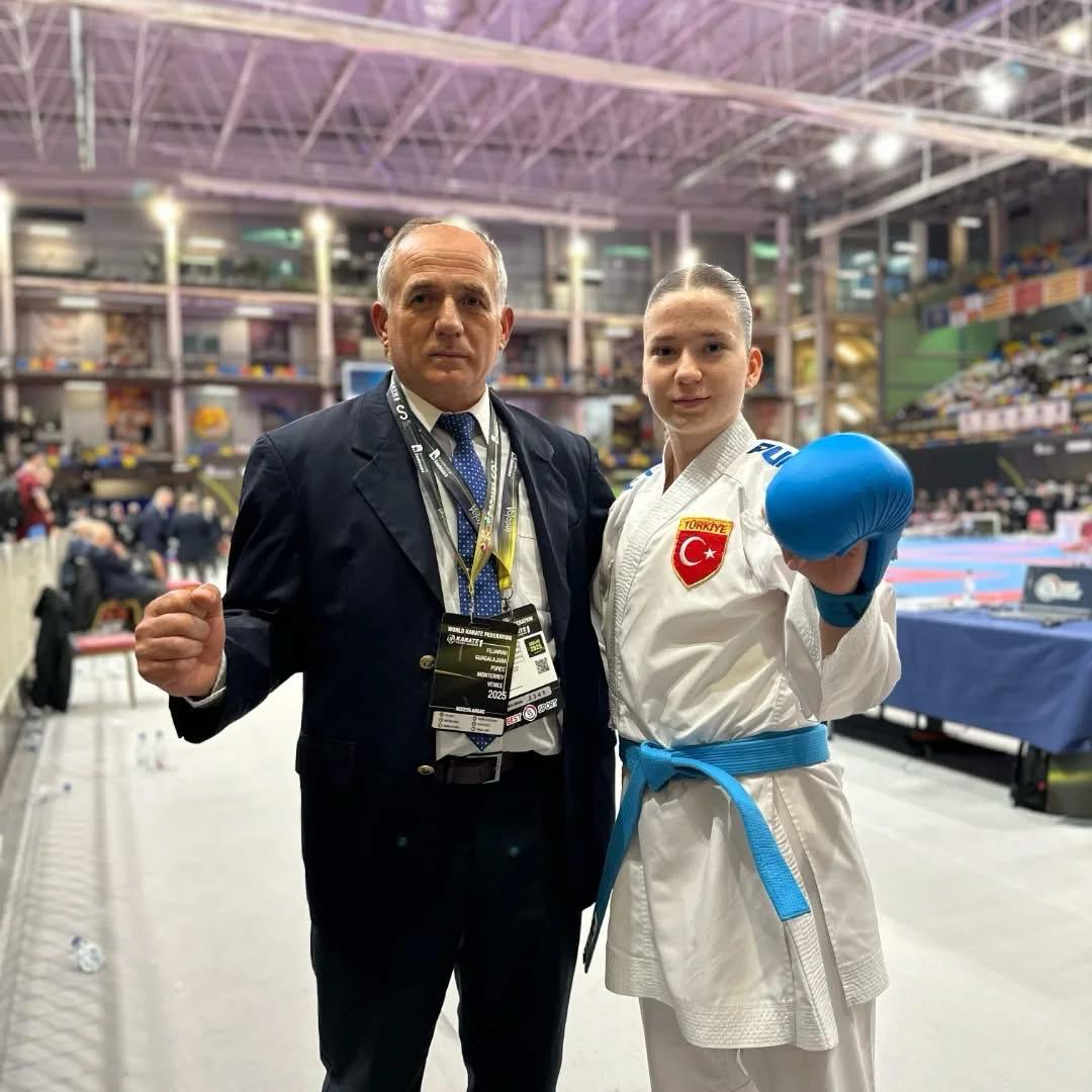 Belediyesporlu Nisanur Çakır'dan gümüş madalya