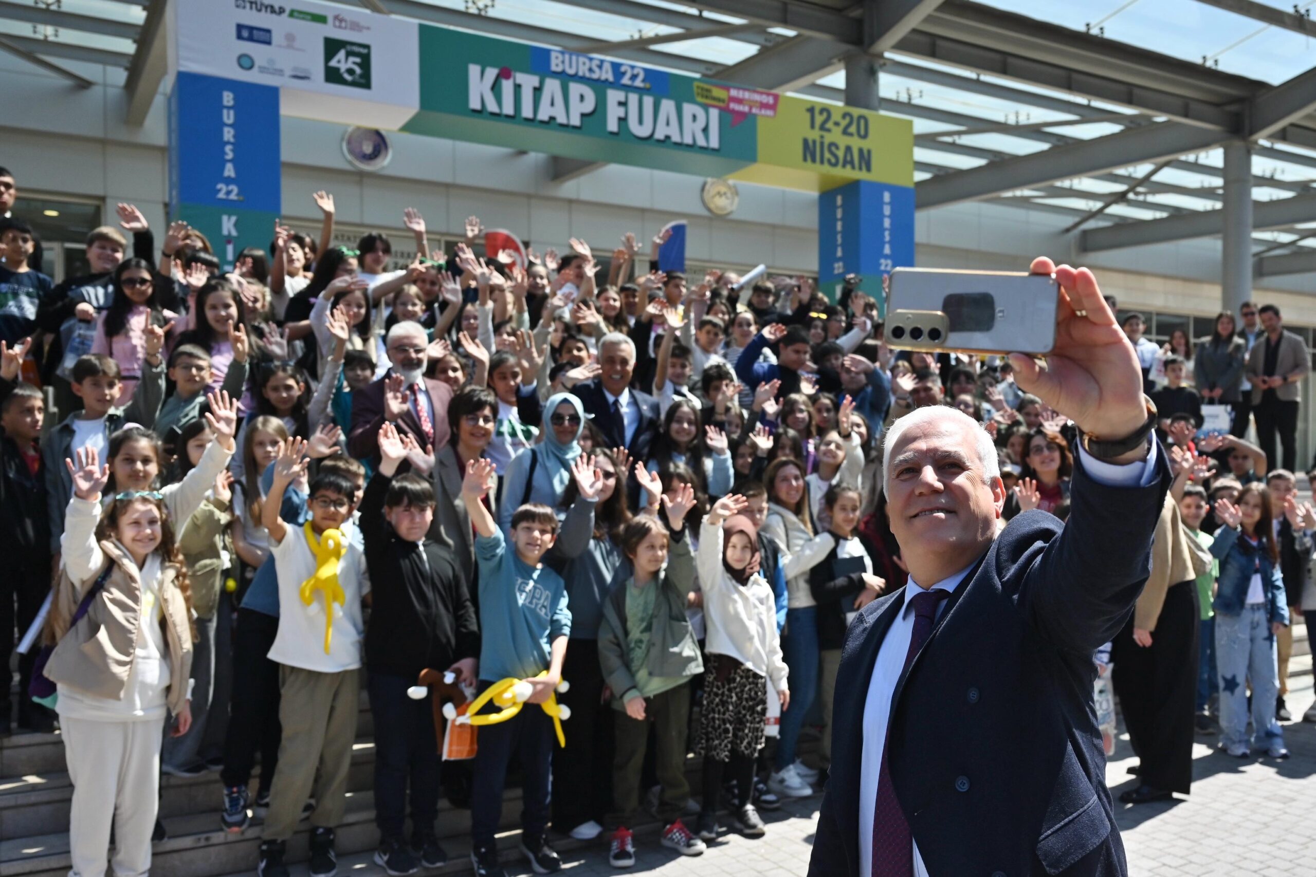 "Atatürk Bursa’sında Modernleşme" kitabı kent belleğine kazandırıldı