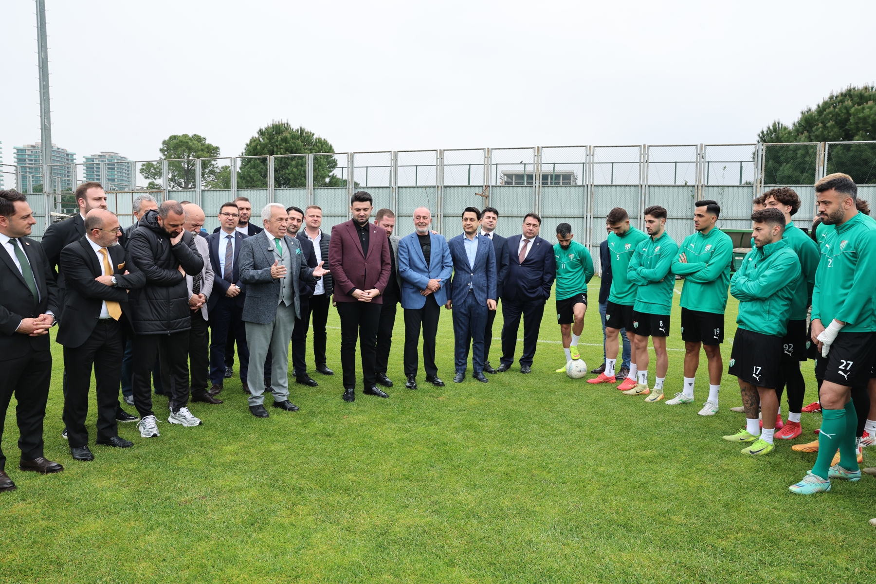 Başkan Şadi Özdemir’den Bursaspor’a destek: Her zaman yanınızdayız