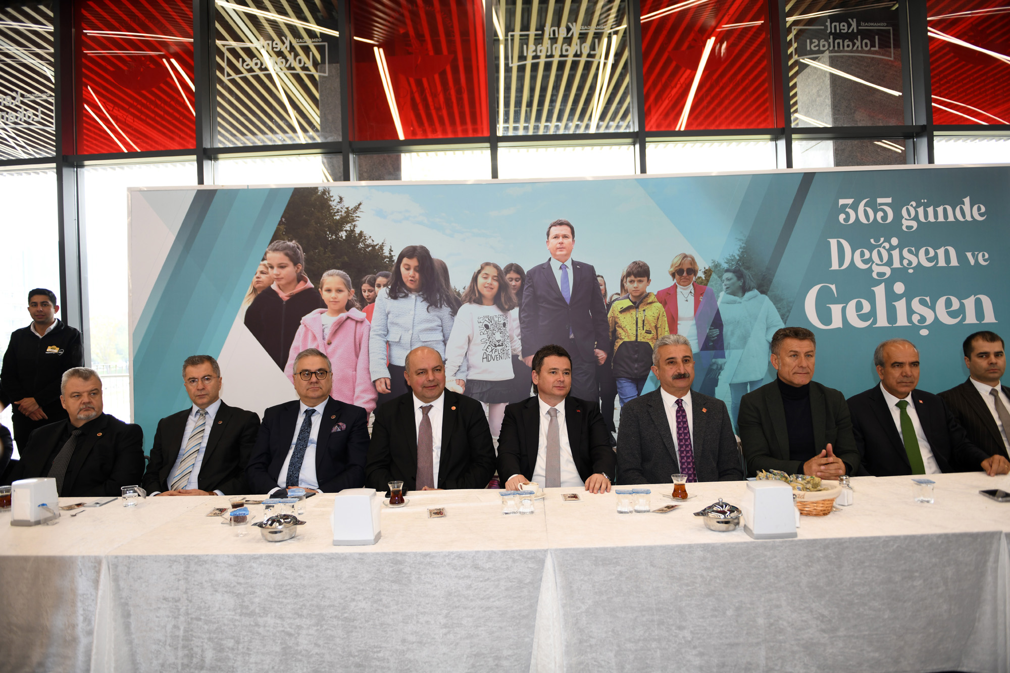 Bursa Osmangazi’de bir yıl hizmetle dolu geçti