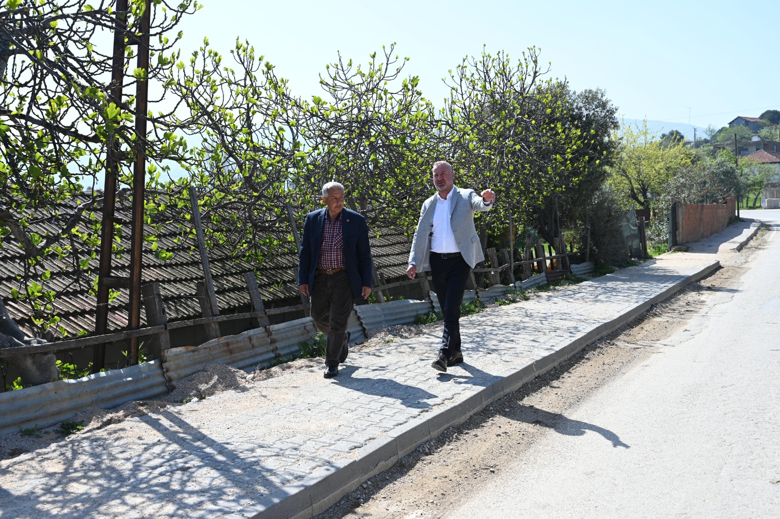 Karacabey Belediyesi’nden altyapı ve üstyapı hamlesi