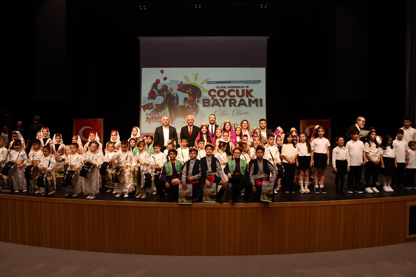 Mustafakemalpaşa’da 23 Nisan Coşkusu Gün Boyu Sürdü