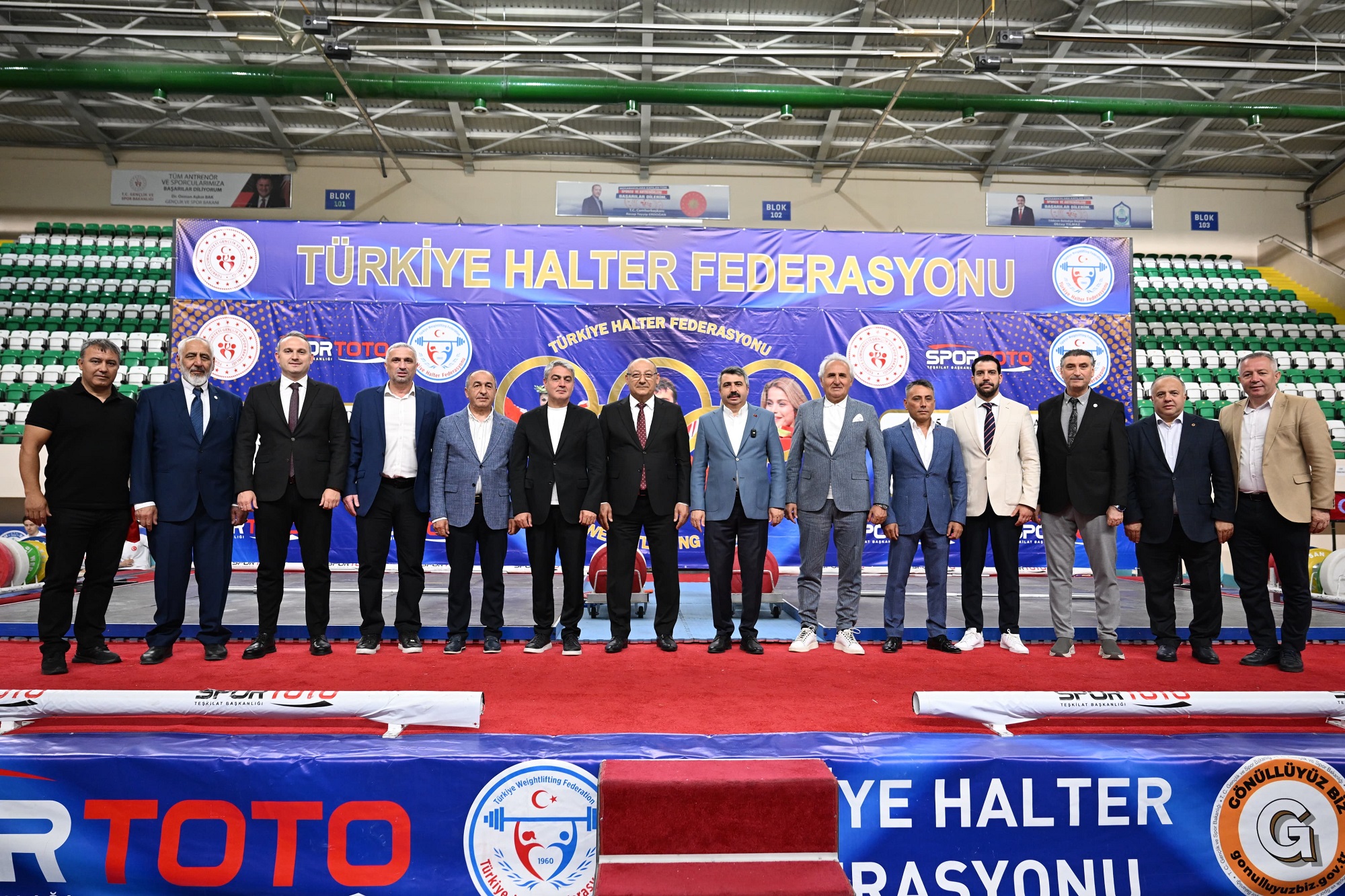 NAİM SÜLEYMANOĞLU SPOR KOMPLEKSİ’NDE HALTER RÜZGARI