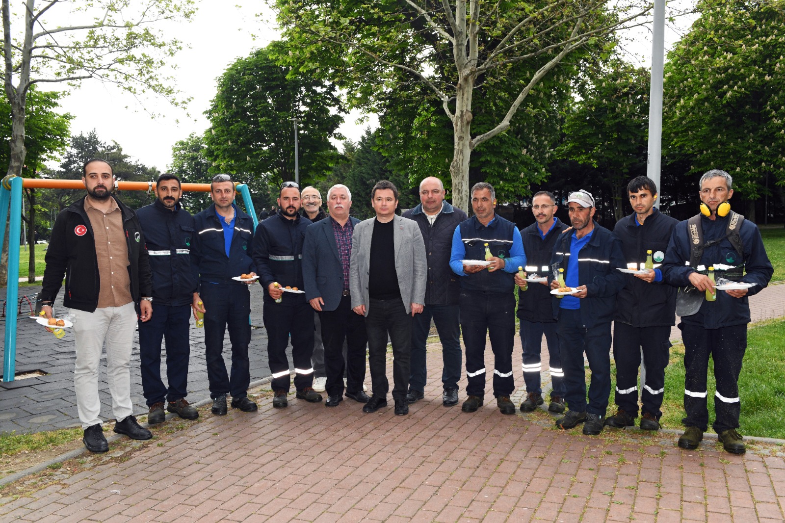 Başkan Erkan Aydın 1 Mayıs’ta emekçilerin yanında