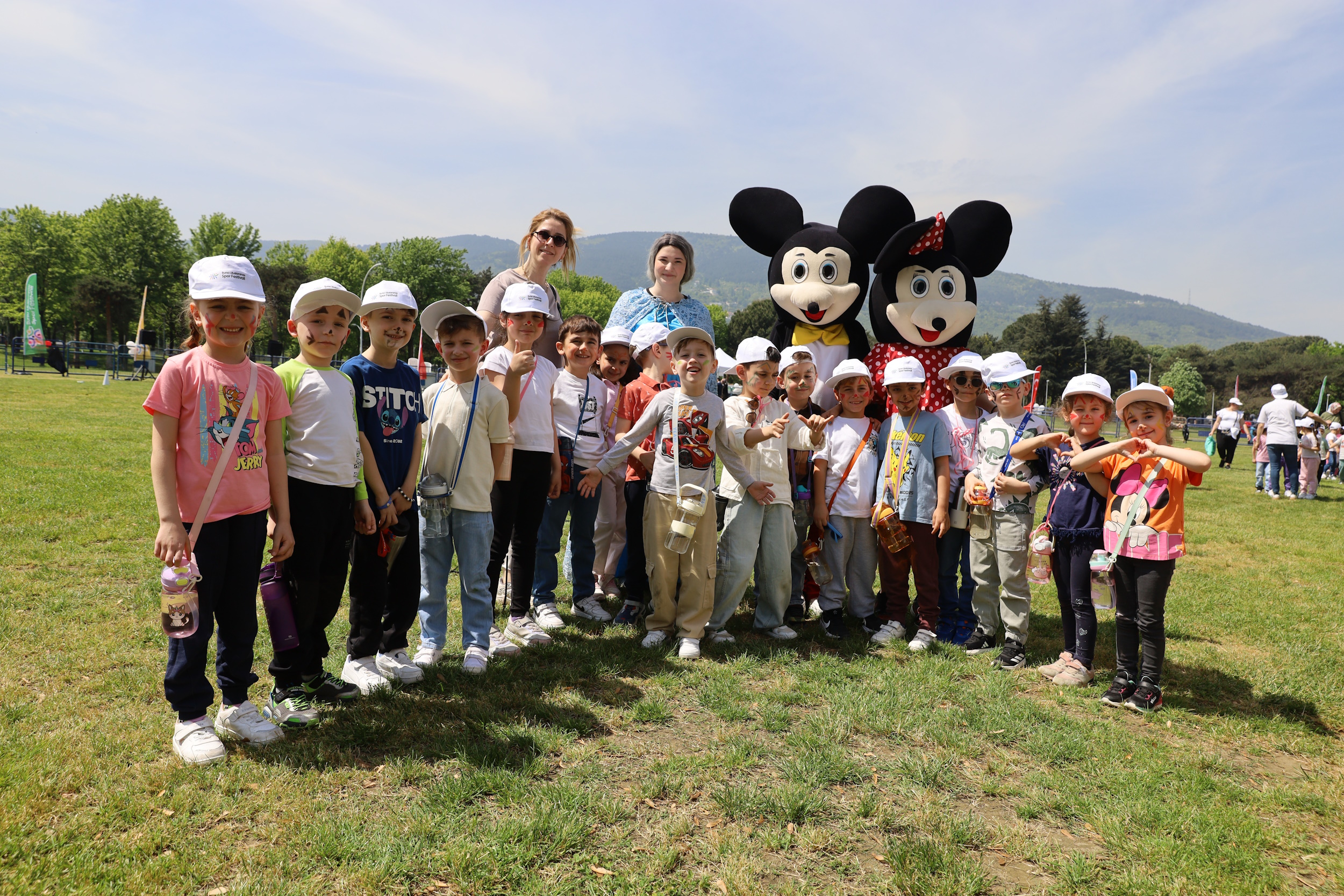 Bursa Uluslararası Spor Festivali’nde çocuklar doyasıya eğlendi