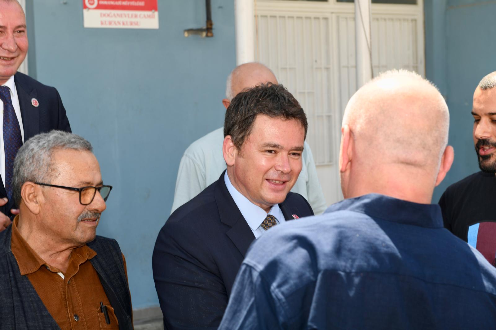 Başkan Aydın Doğanevler mahalle sakinleriyle buluştu