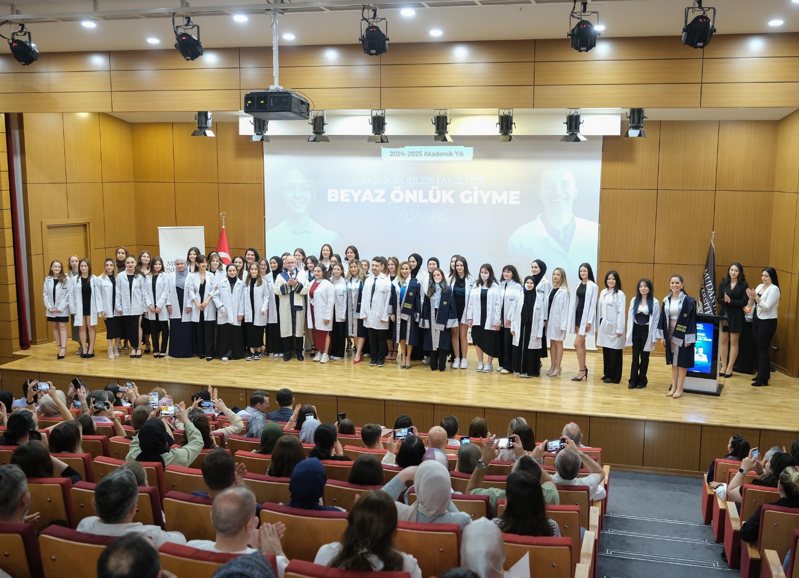 Mudanya Üniversitesi beyaz önlük giyme töreni