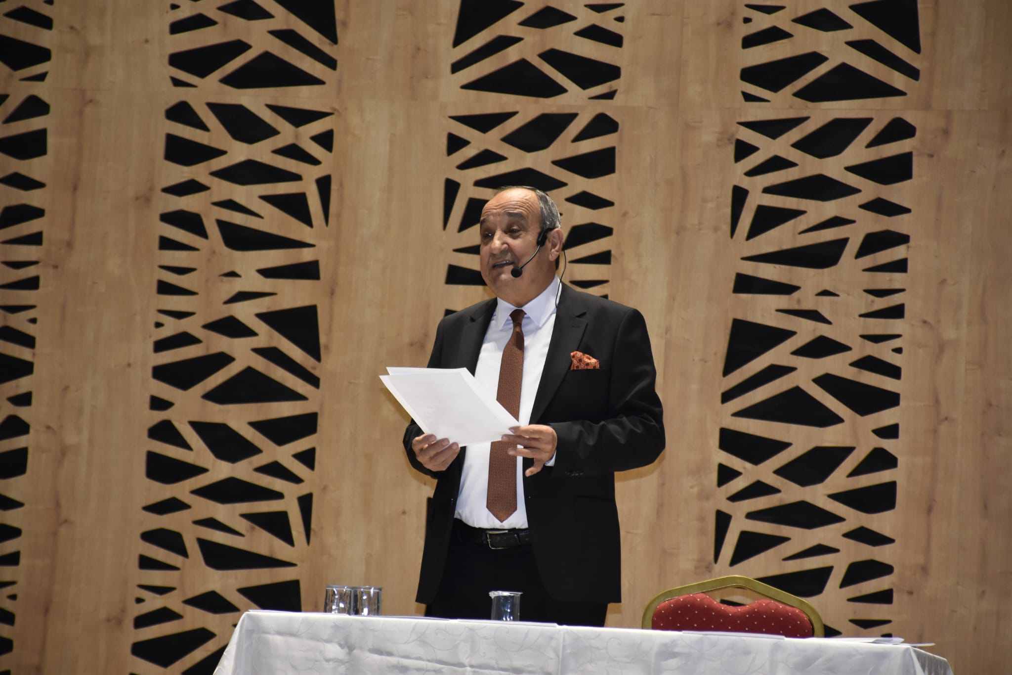 “Akif Oktay ile Şiirler Arası Yolculuk” unutulmaz bir akşama dönüştü