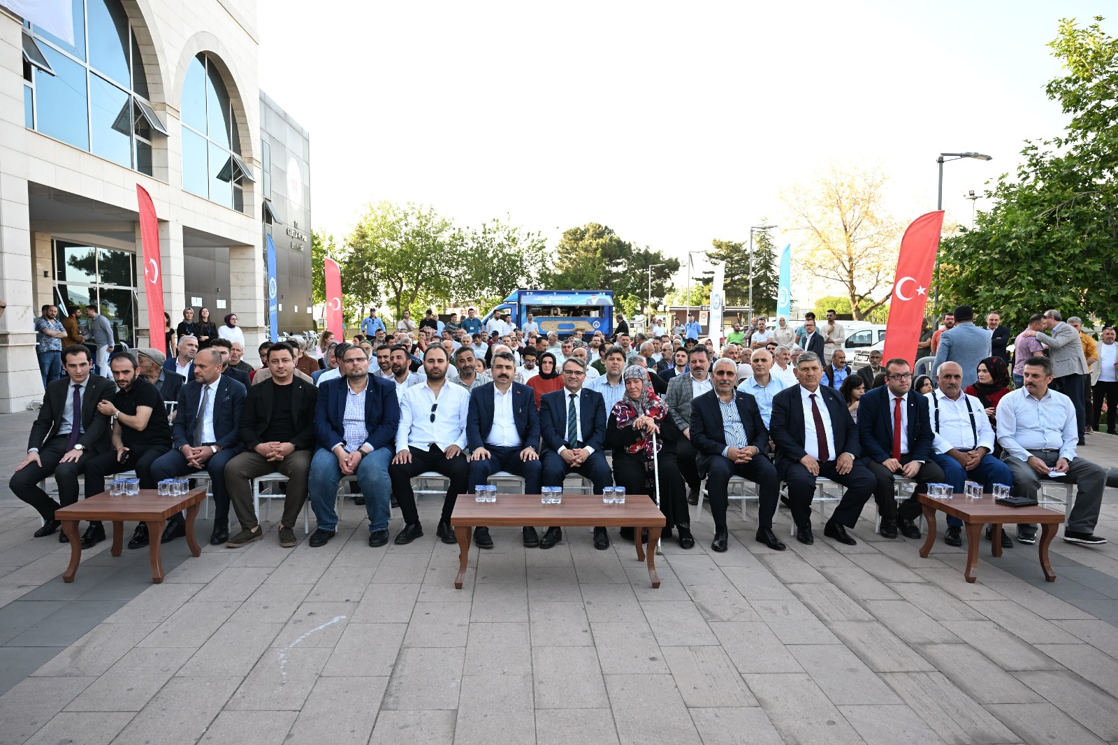 ŞİRİNEVLER’DE YILLARIN PROBLEMİ ÇÖZÜME KAVUŞUYOR