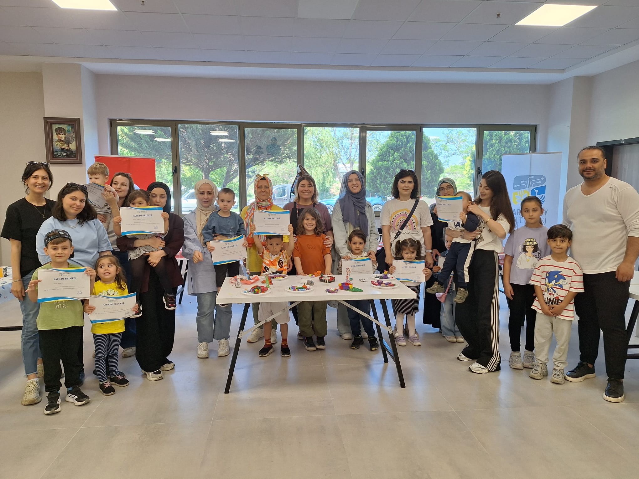 Karacabey Belediyesi'nden anne-çocuklara özel Kil Atölyesi
