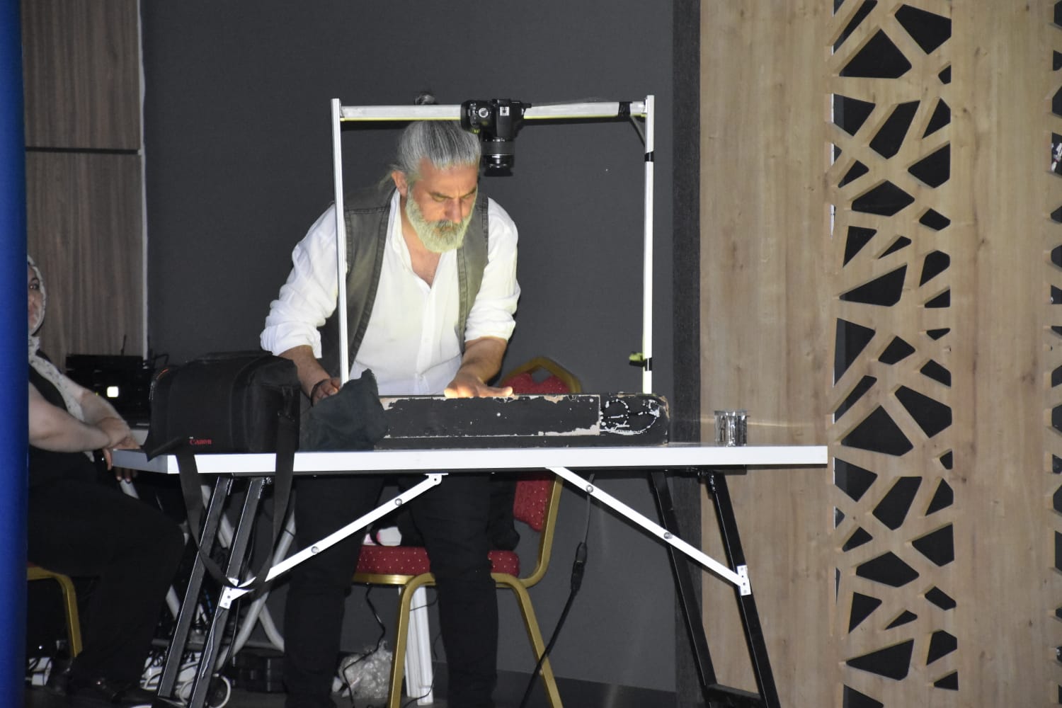 Tarkan Köylü’den nefes kesen kum sanatı gösterisi