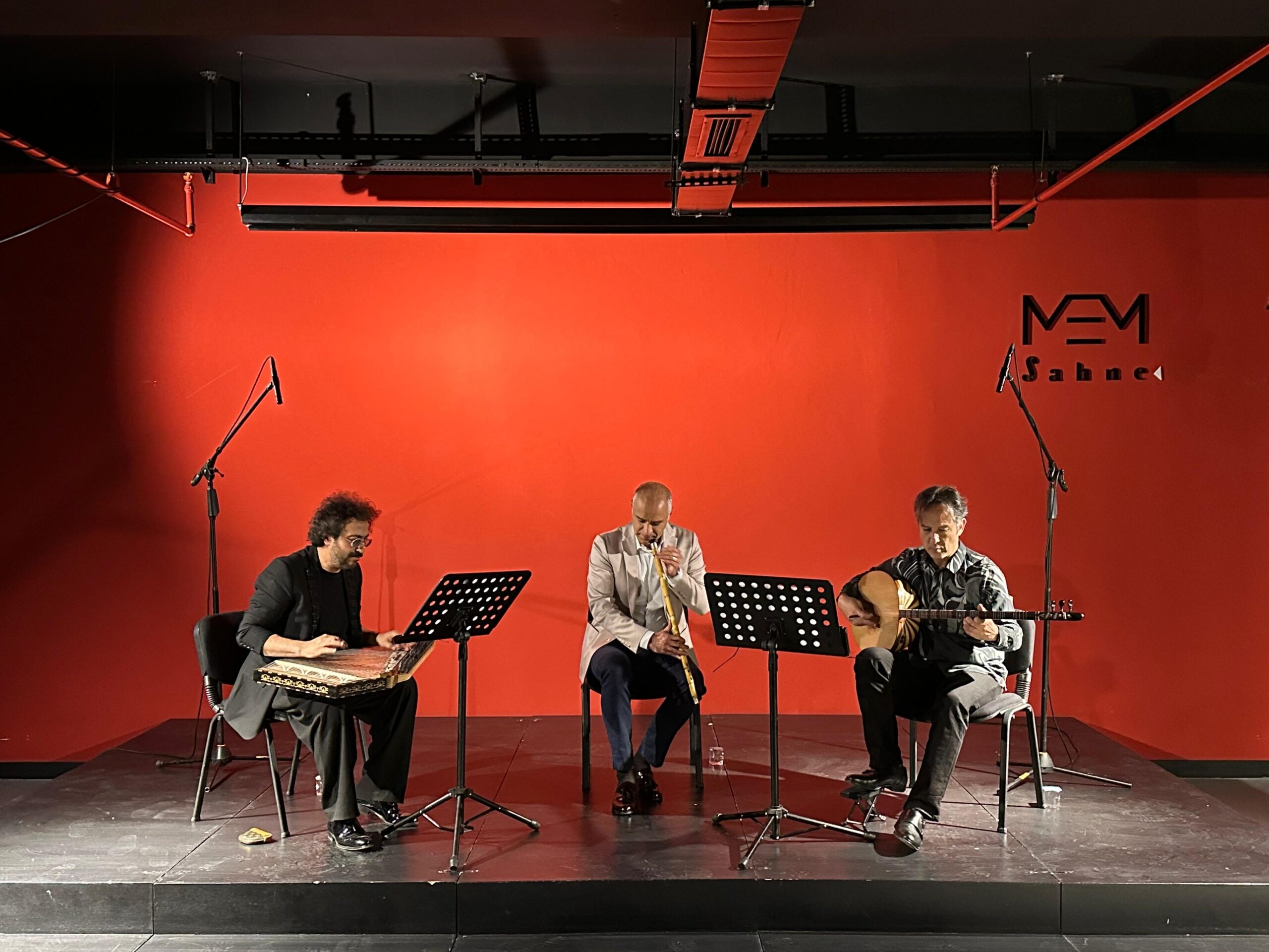 MEM Sahne’de “Vadideki Sesler” konseri