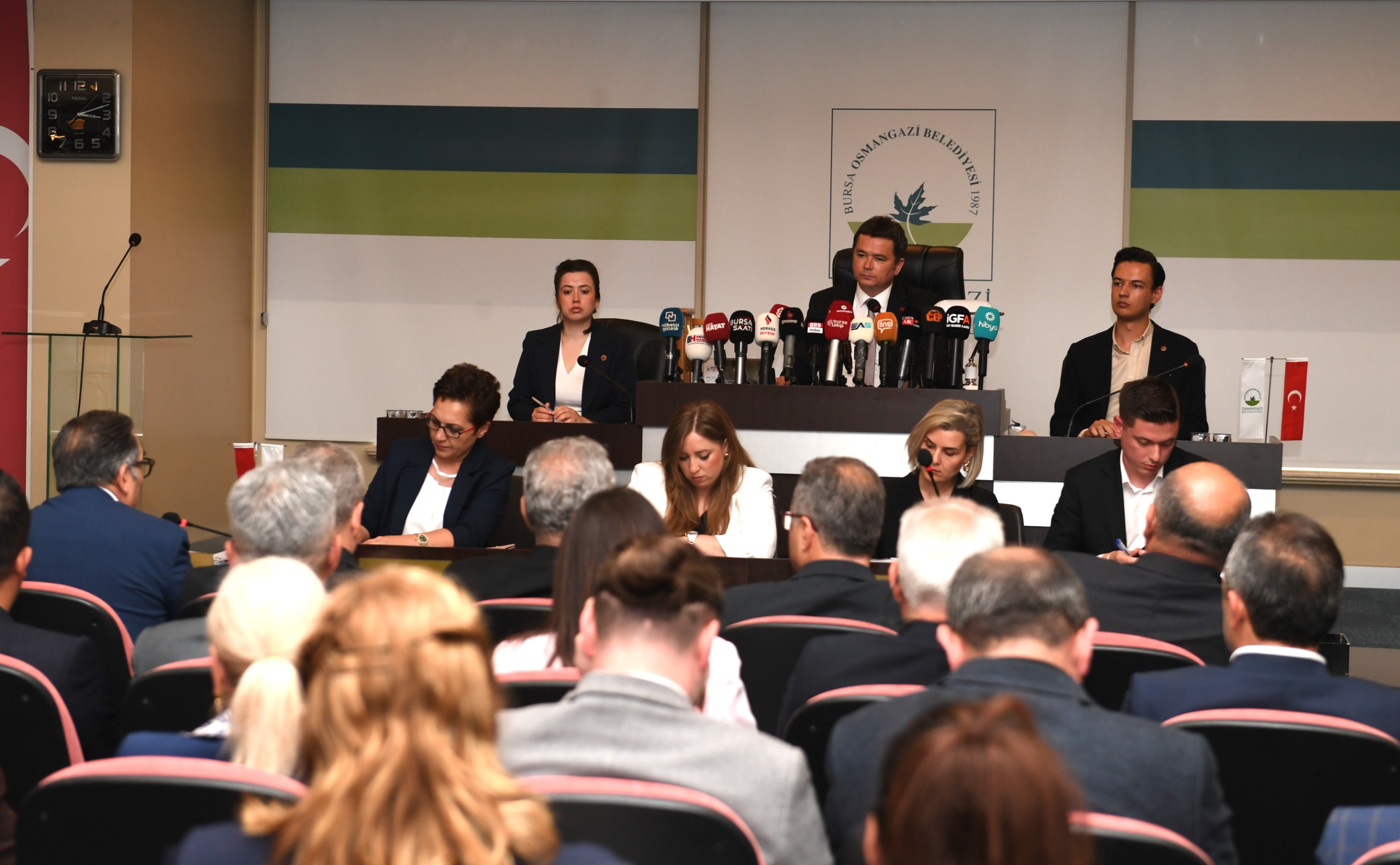 Osmangazi Belediye Meclisi Özgür Özel’e yönelik saldırıyı kınadı