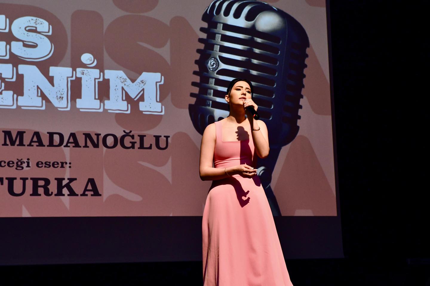 Mustafakemalpaşa’da Genç Yetenekler “O Ses Benim” Sahnesinde Buluştu