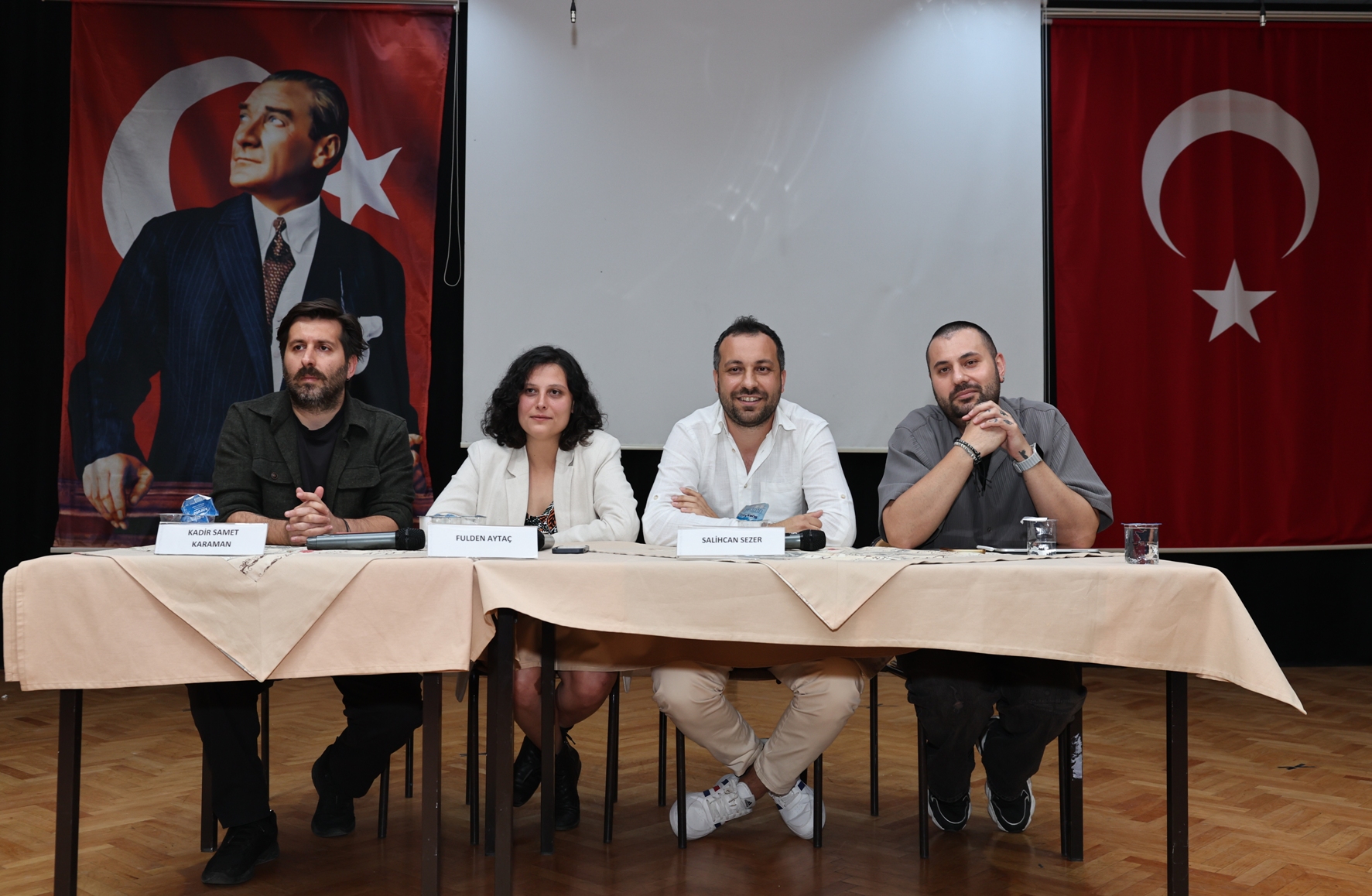 Genç yazarlar deneyimlerini paylaştı