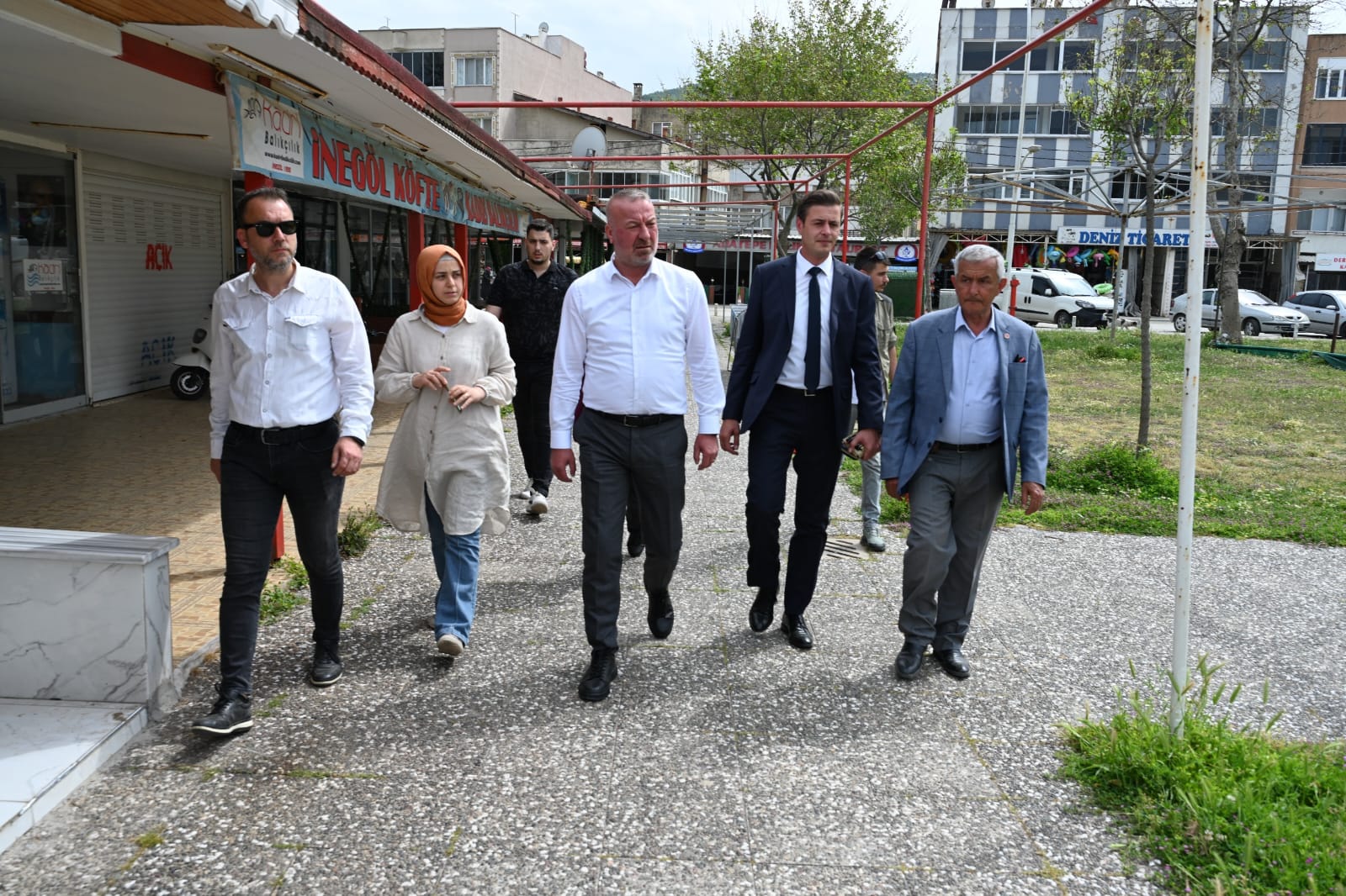 Karacabey Belediyesi'nden turizm sezonu öncesi yoğun mesai