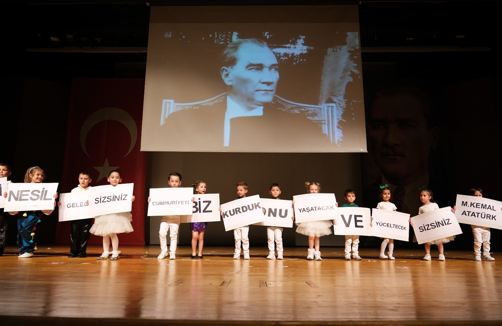 Bursa Yuvam Personel Kreşi’nde yıl sonu heyecanı