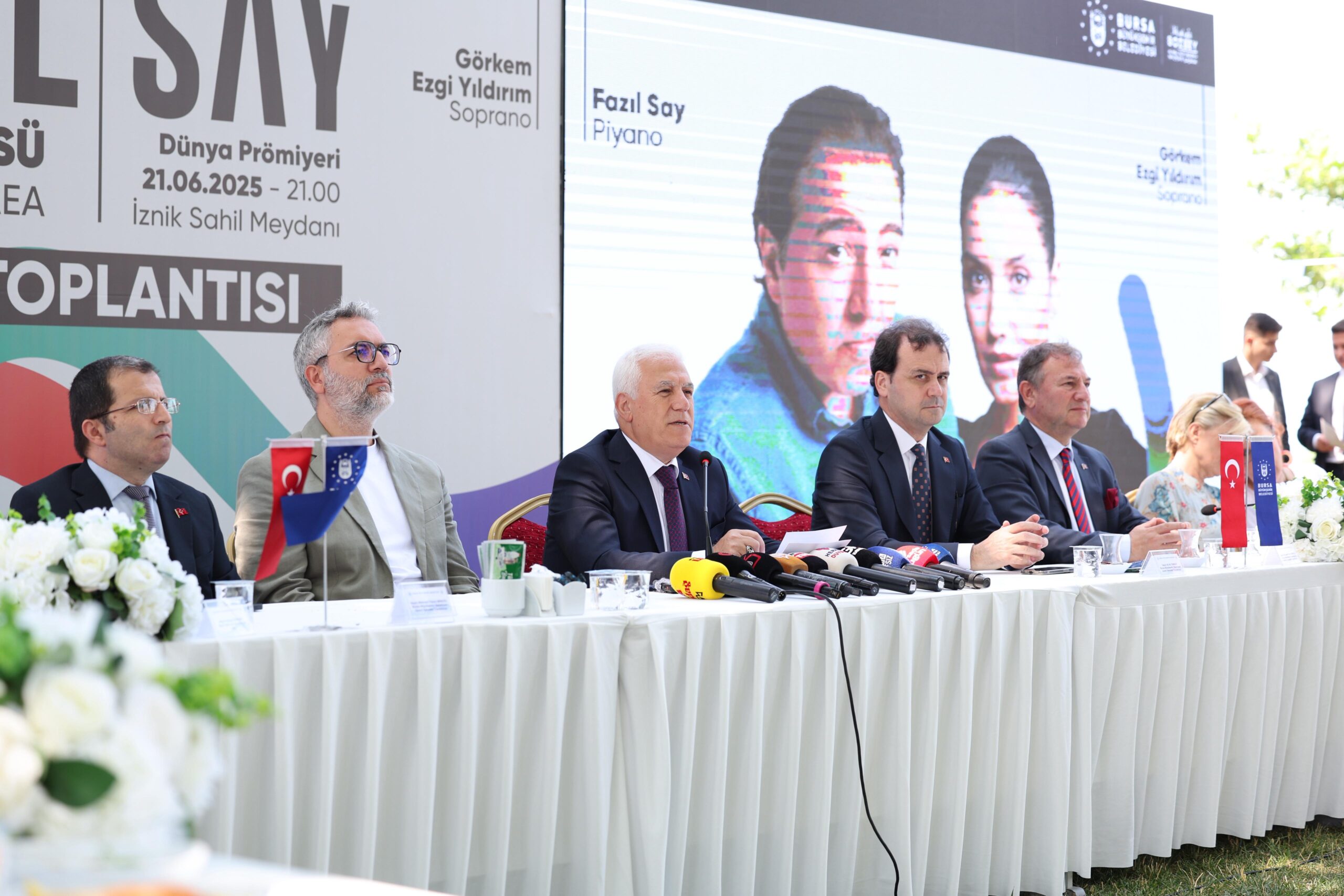 Fazıl Say’dan İznik’e özel beste