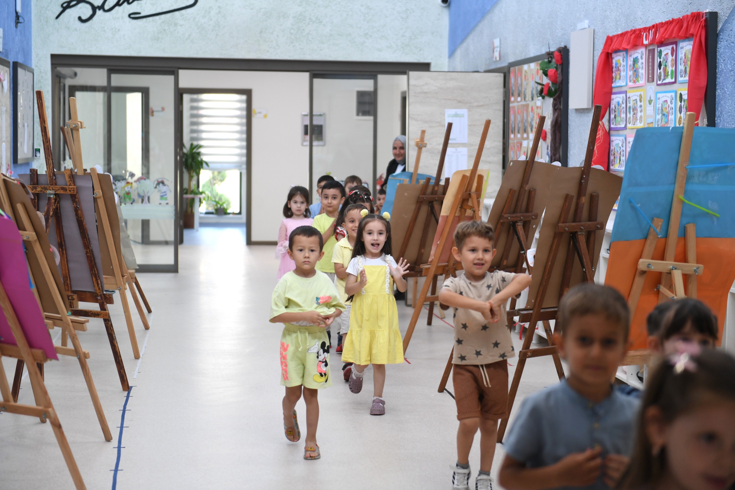 Minik öğrencilerin Osmangazi’de karne heyecanı