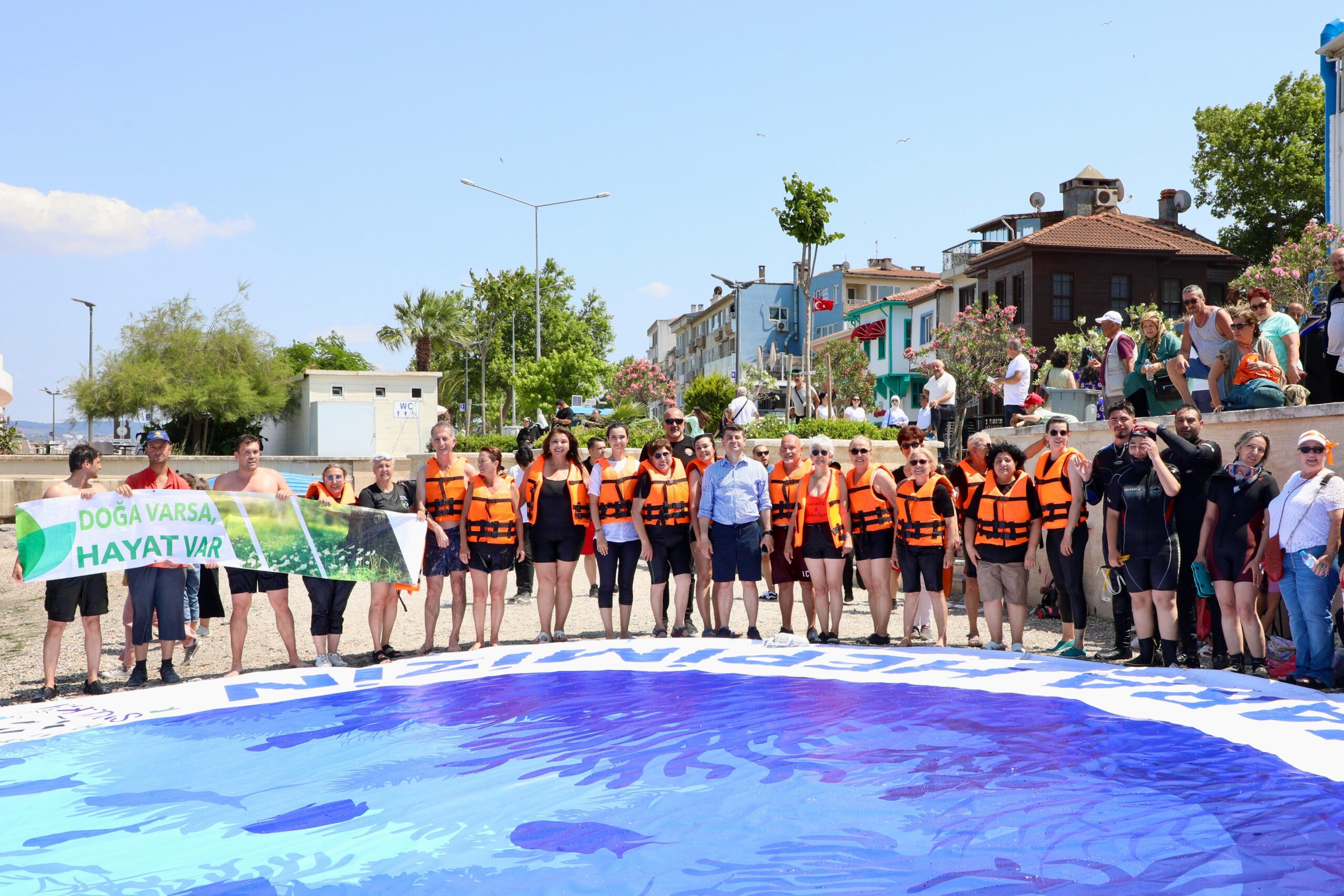 “DENİZİME DOKUNMA, MARMARA HEPİMİZİN”