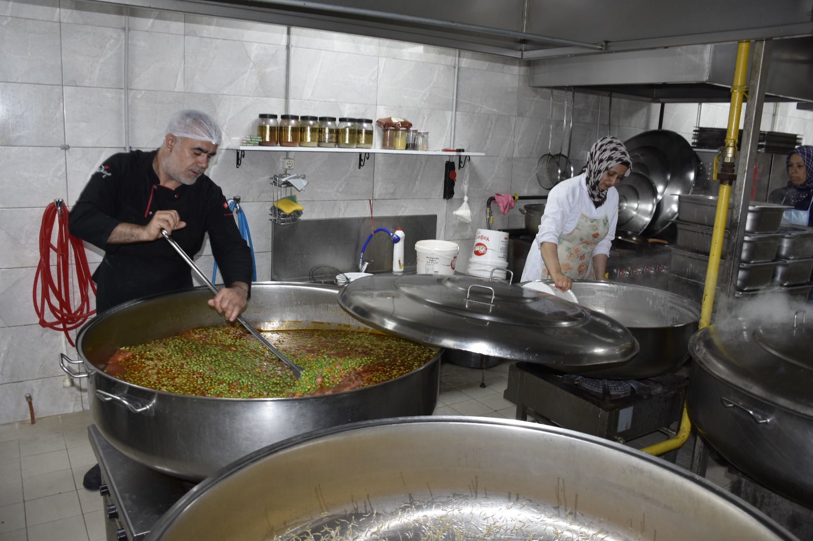 Karacabey’de kurban bağışlarıyla dayanışma örneği