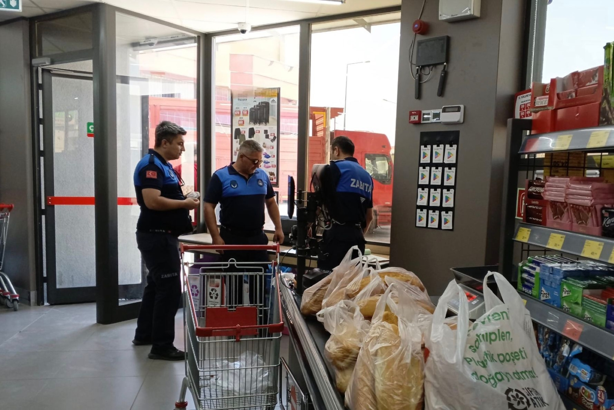 Gemlik'te Zincir Marketlere Eksik Gramajlı Ekmek Cezası