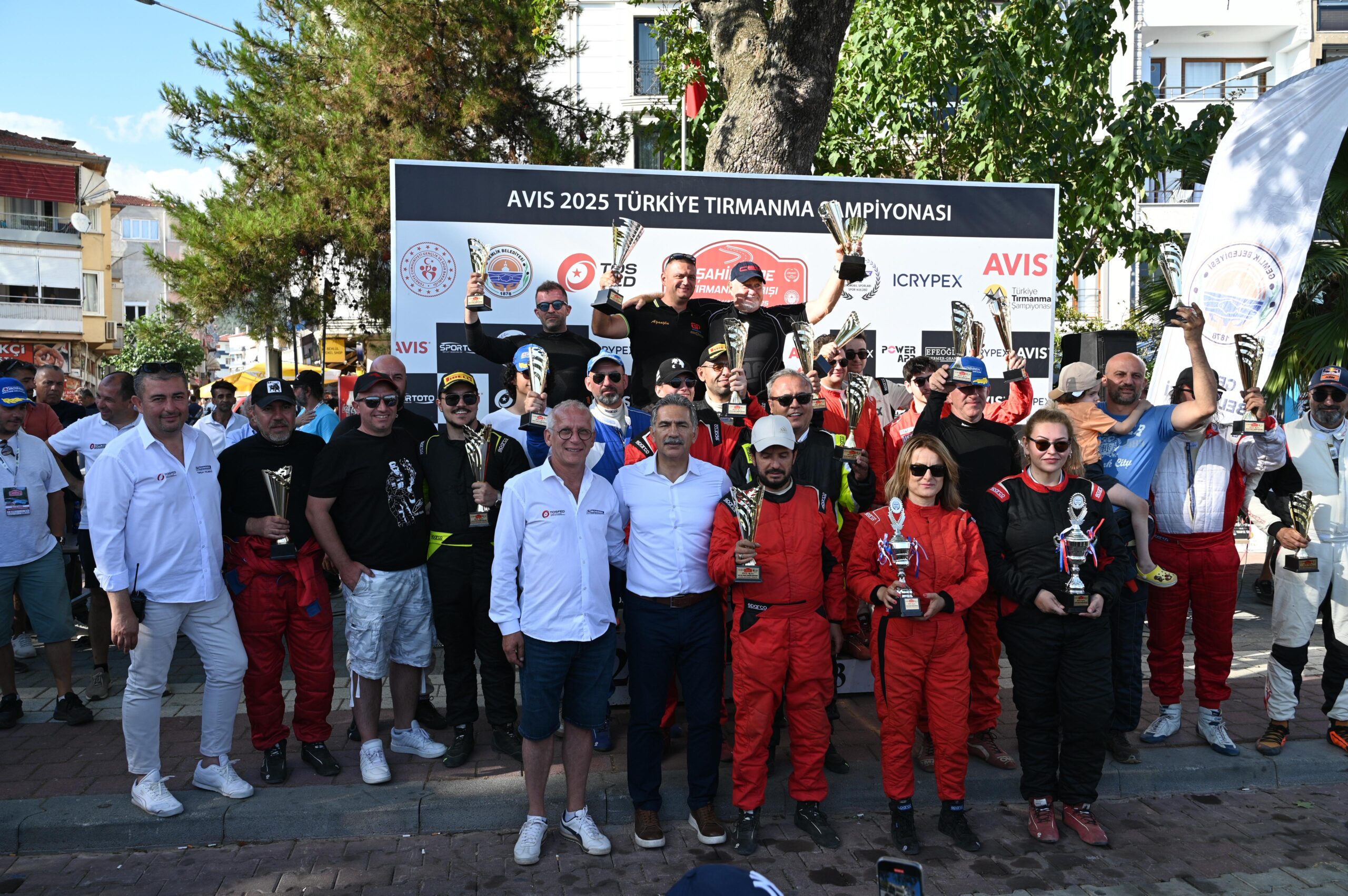 Şahintepe TırmanmaYarışı Gemlik’te Nefes Kesti