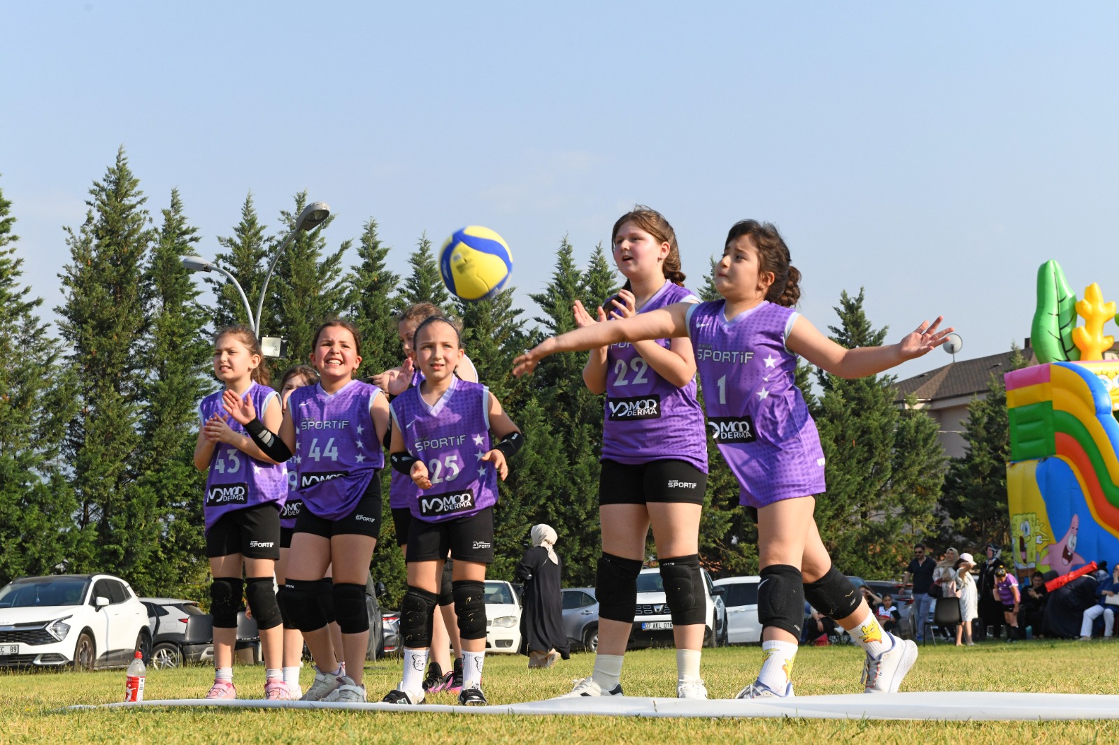 Osmangazi’de kız çocukları için Mini Voleybol Şenliği